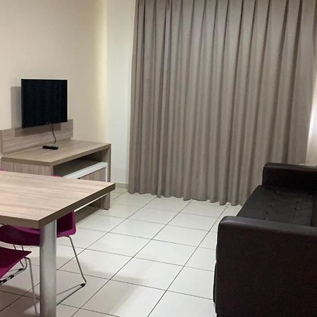 Riviera Park - Via Lacqua Hospedagem Apartment Caldas Novas Exterior photo